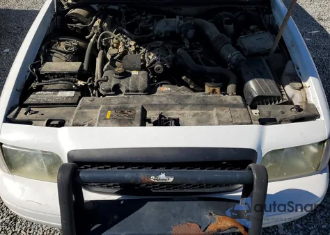 2011 Ford Crown Victoria Police Interceptor z USA, uszkodzony, nr VIN 2FABP7BV2BX160266